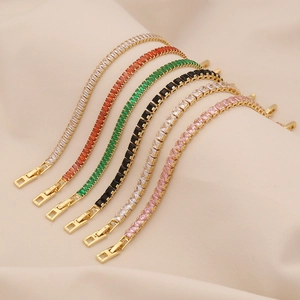 Lot de six bracelets tennis colorés en zircone rectangulaire avec placage à l'or