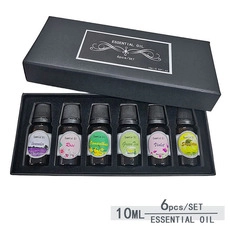 Gedetailleerde weergave van essentiële oliën cadeauset met zes 10ml geuren in zwarte doos
