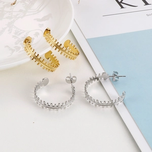 Polished C-shape fishbone hoop earrings in gold and silver stainless steel set