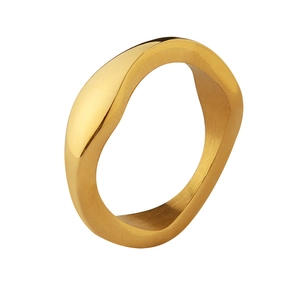 Minimalist 18k gold plated stainless steel irregular wave ring with organic line design