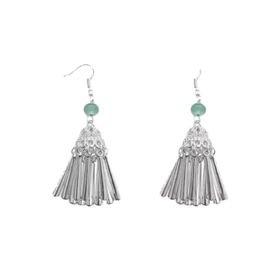 Boucles d'oreilles à pampilles avec perles de jade vert et longs pendentifs en argent