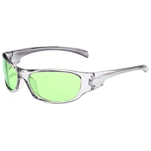 Lunettes de soleil punk Y2K avec monture grise transparente et verres vert clair