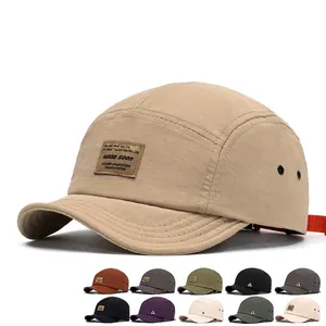 Schnelltrocknende Retro Camper Cap mit flacher Krempe und verstellbarem Gurt in vielen Farben