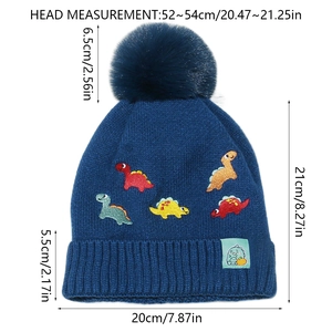 Detailed size chart of kids dinosaur knit beanie with measurement guide in cm and inches