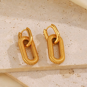 Fashion 18K gold plated stainless steel geometric oval hoop earrings with spiral texture