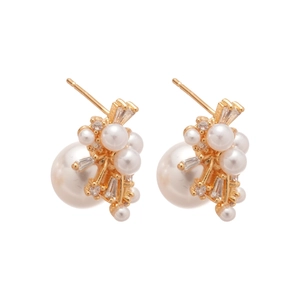 Elegant gold pearl stud earrings with zircon floral design for women in vintage style