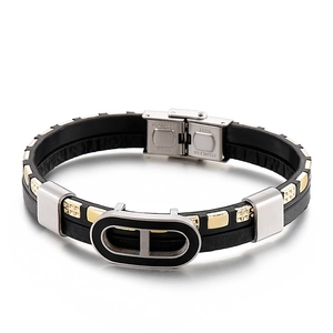 Bracelet multicouche en cuir tressé pour homme avec boucle nez de cochon en acier inoxydable