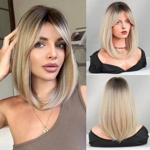 Trois vues d'une perruque bob mi-longue blond ombré avec frange sur le côté