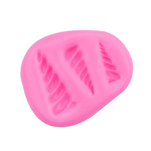 Stampo in silicone rosa a forma di corno di unicorno per decorazioni di torte