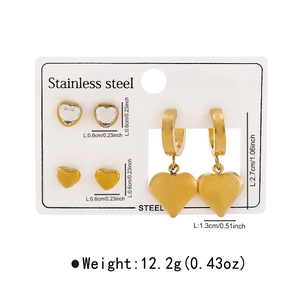 Spécifications de taille et poids pour l'ensemble boucles d'oreilles cœur en acier doré
