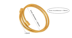 Detailed size chart showing the 62mm inner diameter of this gold snake chain bangle