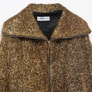 Giacca bomber metallizzata dorata con zip e dettagli neri a costine sul colletto
