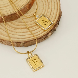 Colliers chaîne serpent plaqués or 18 carats avec pendentifs lettres A et B en diamants