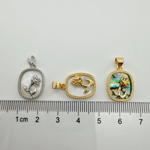 18K gold-plated oval rose flower pendant with natural abalone shell and measurement scale