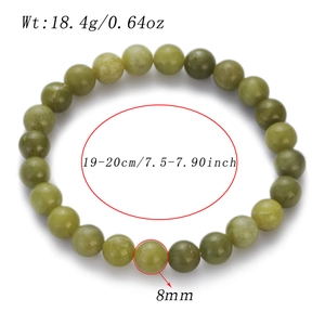 Detail of 8mm green natural stone beads bracelet with 19-20cm circumference and 18.4g weight