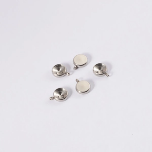 Set of five silver stainless steel round bezel pendants for DIY jewelry making and crafts