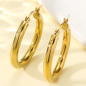 Minimalistische Glatte Kreolen 304 Edelstahl 18K Vergoldet Poliert Geometrischer Modeschmuck Für Damen