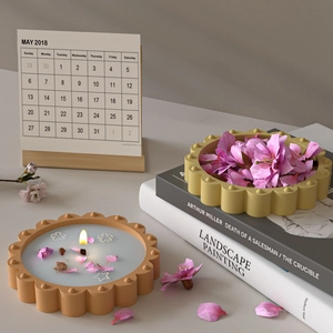 Lace-edged bead tray silicone mold for DIY round bubble tray and candle holder making