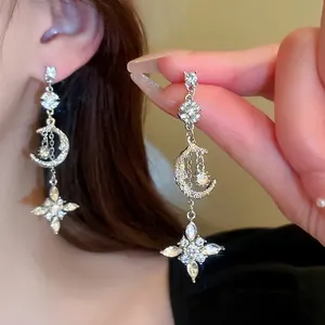 Alloy Rhinestone Star Moon Long Drop Earrings With Silver Earring Post Elegant Fashion Tassel Jewelry For Women