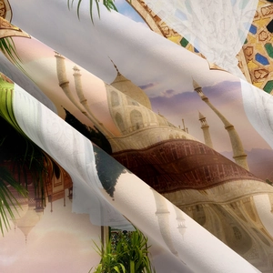 Detailaufnahme des Taj Mahal-Drucks auf glattem Stoff mit weichem natürlichem Faltenwurf