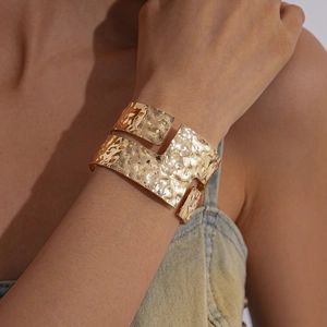 Hammered Texture Wide Cuff Bracelet For Women Irregular Geometric Metal Open Bangle Minimalism Punk Statement Jewelry