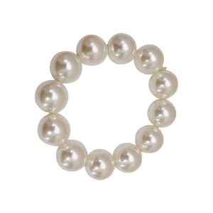 Elegant pearl bead hair ring featuring cream round beads in a romantic French style