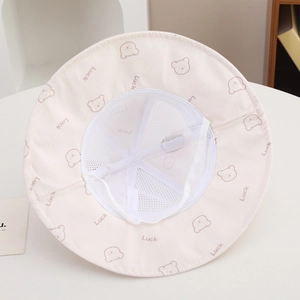 Kids mesh bucket hat with bear print and breathable cotton lining for sun protection