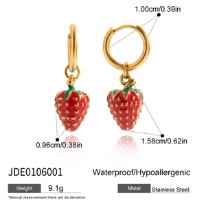 Technical drawing of 18K gold plated strawberry earrings with dimensions and 9.1g weight