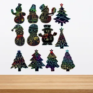 Kit de cartes à gratter arc-en-ciel Noël avec bonhommes de neige et sapins à décorer