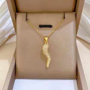 Italian Horn Pendant Necklace Stainless Steel Chain Copper With Pavé Cubic Zirconia Chili Charm Elegant Gold Plated Jewelry