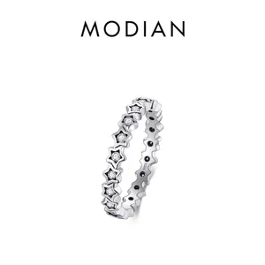 Polished S925 sterling silver star ring with round zircon stones in minimalist style