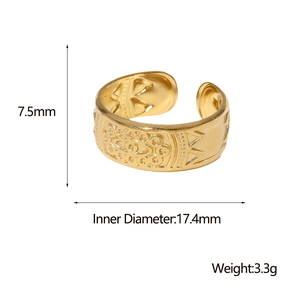 Detailed view of evil eye ring dimensions showing 7.5mm width and 17.4mm inner diameter