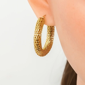 Detail of 18K gold-plated stainless steel hoop earrings with diamond woven texture