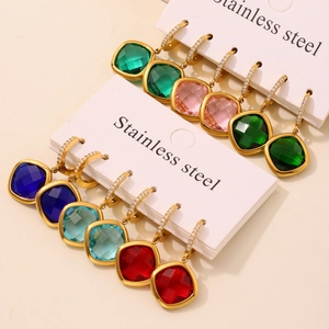 Boucles d'oreilles carrées en zircon coloré et acier inoxydable doré avec cristaux fins