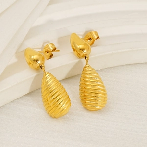 Boucles d'oreilles goutte en acier inoxydable doré 18K avec design à rayures texturées