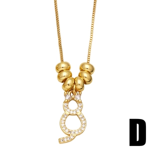 Collana con gatto dorato e cristalli micro-pavé su catena veneziana per un look carino