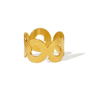 Moderner 18K vergoldeter Edelstahlring mit hohl-spiraligem Scheiben-Muster Design
