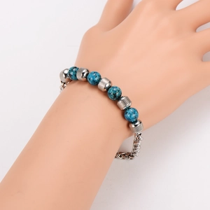 Men's blue tiger eye bead bracelet with silver stainless steel keel chain on wrist