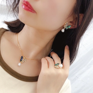 Elegant butterfly freshwater pearl jewelry set with gold necklace, earrings and ring