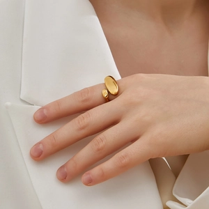 Minimalist irregular oval 18k gold plated stainless steel open ring worn on finger