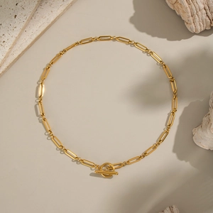 Collier chaîne trombone en acier inoxydable plaqué or 18 carats avec fermoir à bascule en T