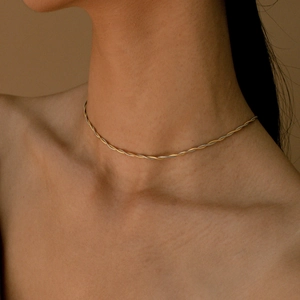 Elegant 18K gold-plated stainless steel twisted snake chain necklace for women