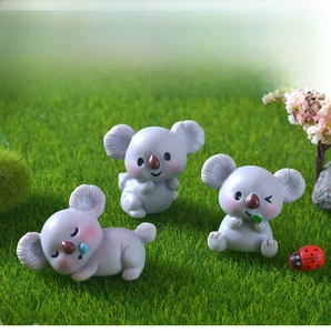 Drei Mini-Koala-Figuren aus Harz in Schlaf- und Fressposen für die Garten-Deko