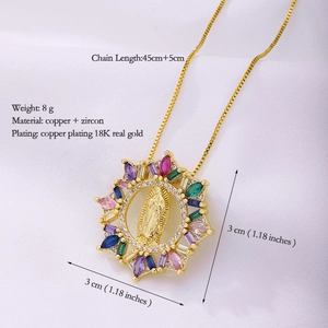 Détail du collier Vierge Marie en or 18K avec zircons colorés et dimensions
