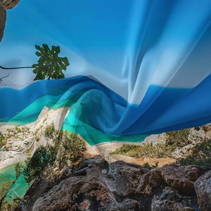 Gros plan détaillé montrant la texture fine du tissu et l'imprimé paysage marin de la tapisserie