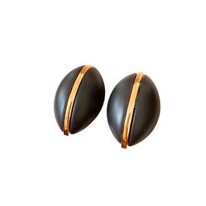 French vintage oval wood-style coffee bean earrings in matte black and gold finish