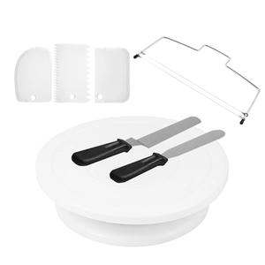 Rotating cake turntable stand with spatulas and scrapers for professional dessert baking