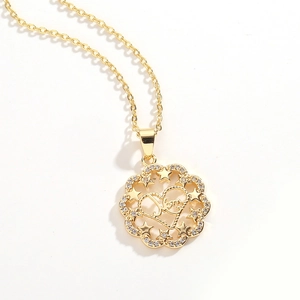 Golden MOM necklace with star and heart pendant featuring sparkling small crystals