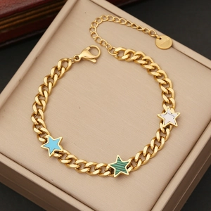Bracciale a stella in acciaio dorato con ciondoli in marmo colorato in scatola regalo