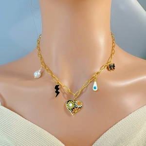 Collier en acier titane doré avec perle, cœur fleuri et pendentifs nœuds pour femme